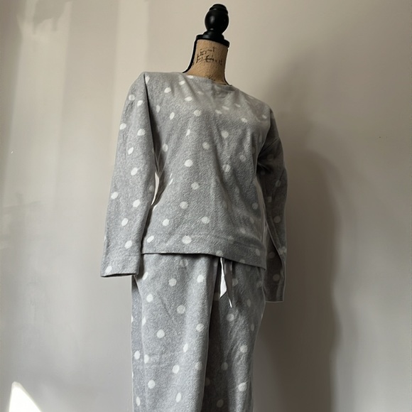 la vie en rose two piece polka dot PJ set - Picture 2 of 7